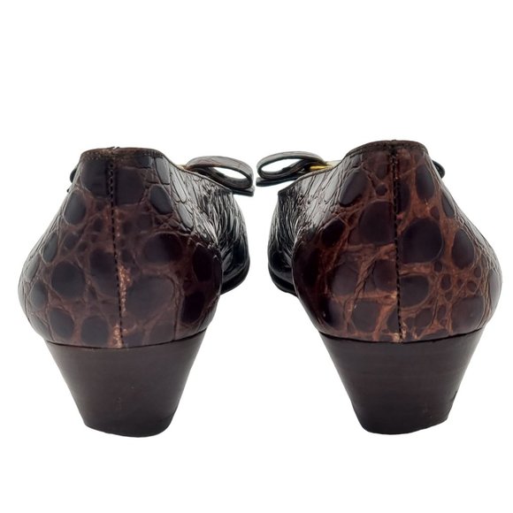 Salvatore Ferragamo Women 8 Brown Crocodile Embossed Leather Dress Vara Bow Heel - Picture 3 of 14